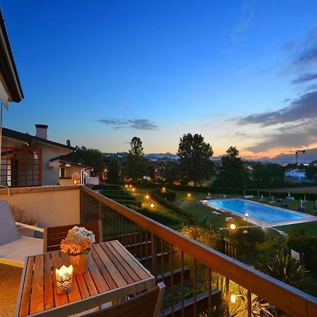 Italia Living Villa 파뎅게술가르다 외부 사진