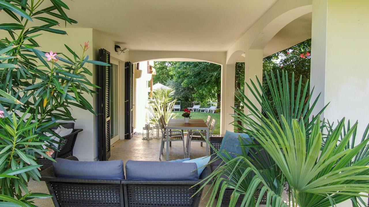 Italia Living Villa 파뎅게술가르다 외부 사진