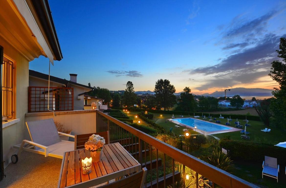 Italia Living Villa 파뎅게술가르다 외부 사진